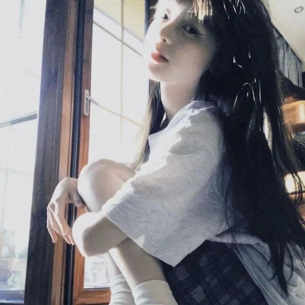 俏女怀春